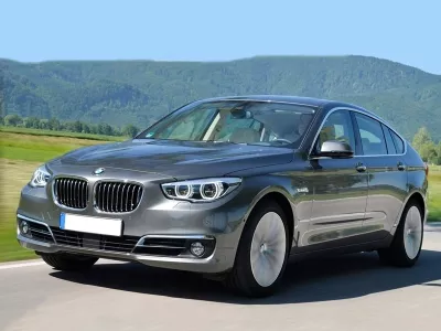 123oto THAY KÍNH XE Ô TÔ BMW 528i tận nơi